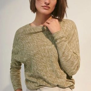 Anthropologie Damiana Effortless‎ Top. Color Moss. NWT